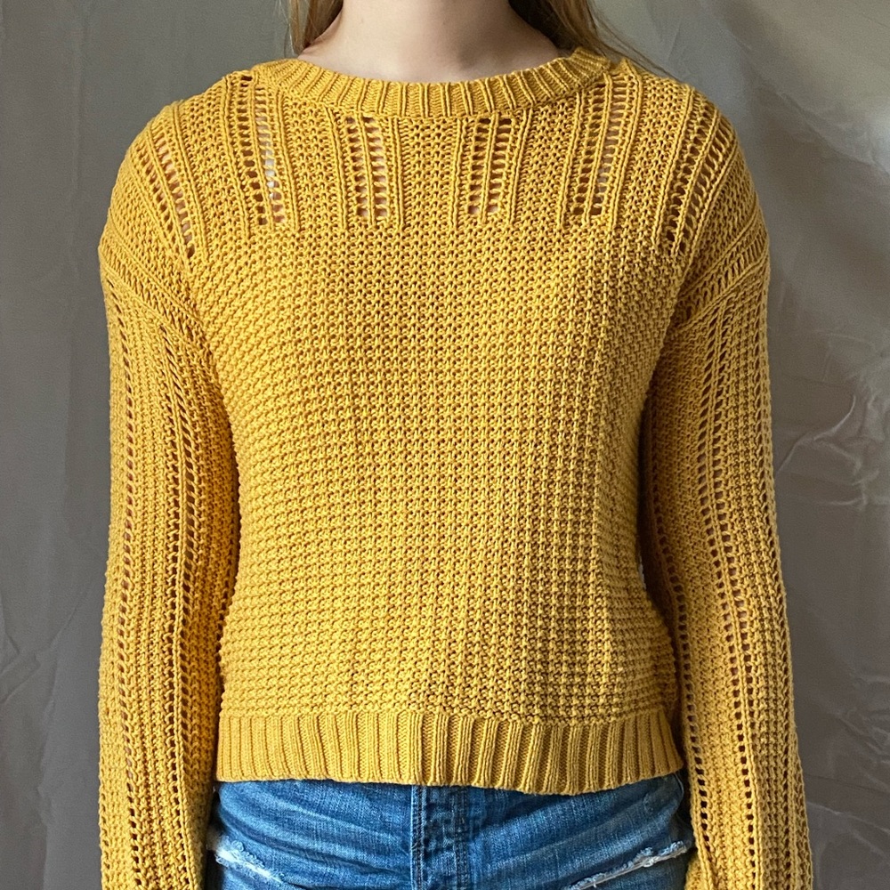 American Eagle Sweater